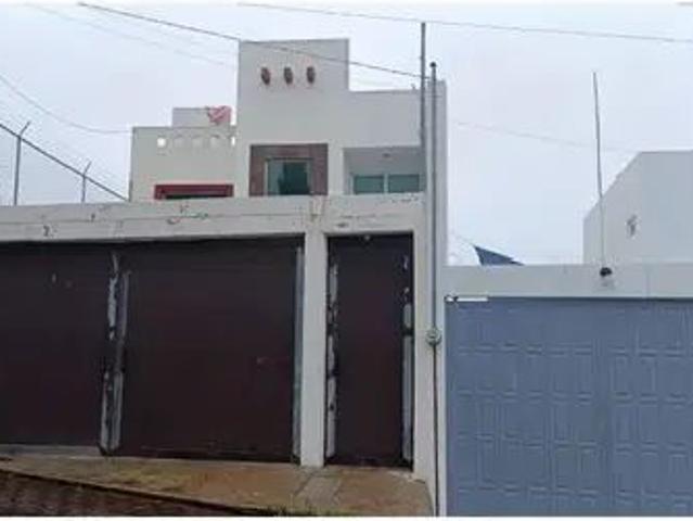 Casa en Calle 14, La Loma Xicohténcatl, Tlaxcala De Xicohténcatl, Municipio De Tlaxcala, Tlaxcala, 90070, México