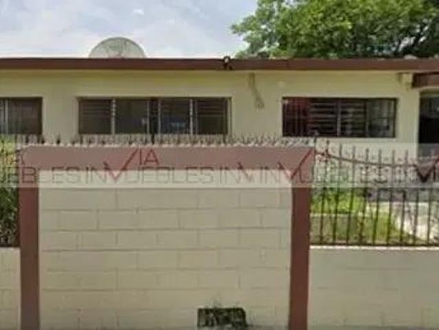 Casa en Calle 20 De Noviembre, Centro, Ejido Cadereyta, Cadereyta Jiménez, Nuevo León, 67450, México
