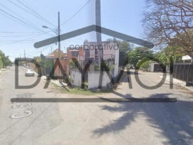 CASA EN CALLE 5 DIAGONAL NO. 207 MZA. 5 SECCIÓN CATASTRAL 25 FRACC. JUAN B SOSA, YUCATÁN