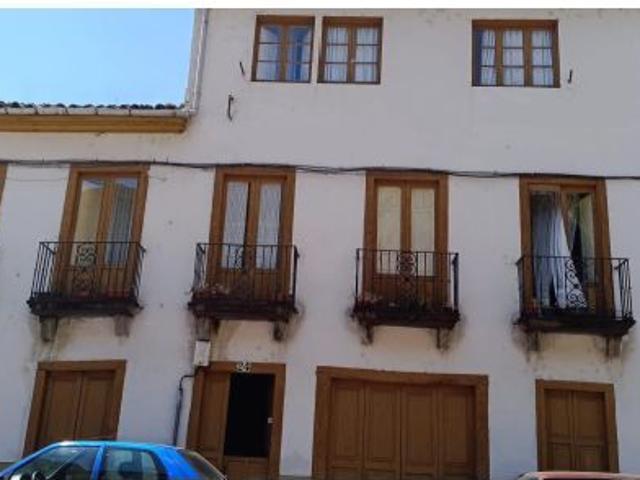 Casa en Cangas del Narcea: Oportunidad Única para Reformar