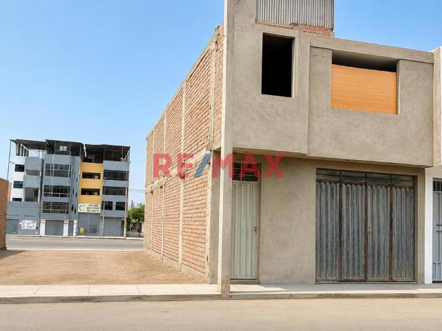 ¡Casa En Carabayllo Con Local Y Departamento Frente A Parque – Ideal Para Vivir Y Emprender!
