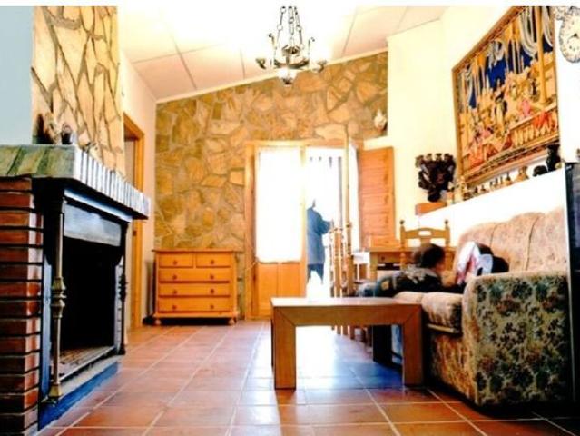 CASA EN CARCELÉN