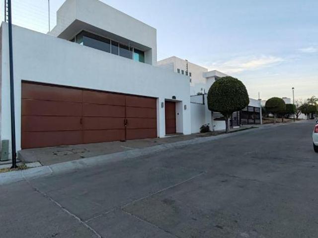 CASA EN CAÑADA DEL REFUGIO NORTE