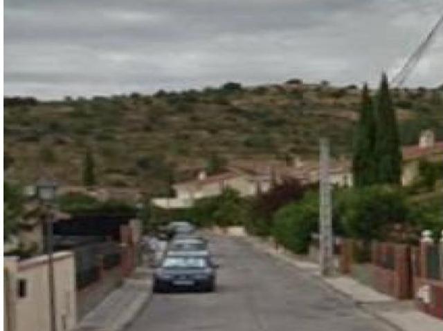 CASA EN CEBREROS