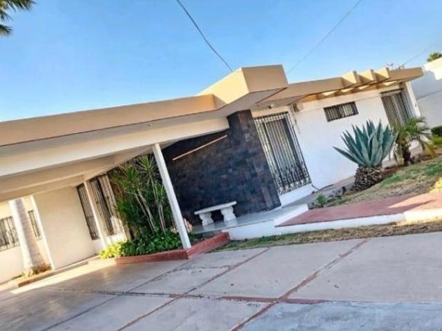 Casa en Centenario