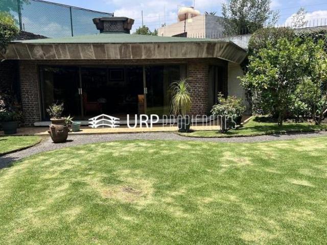 CASA EN CERRADA, VISTA HERMOSA EN VENTA