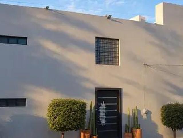 Casa en Cerro Del Tesoro, San Pedro Tlaquepaque, Jalisco, México