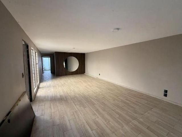 Casa en Chapalita con Gran Potencial con PRECIO ESPECIAL | Exclusividad y Plusvalía en Guadalajara