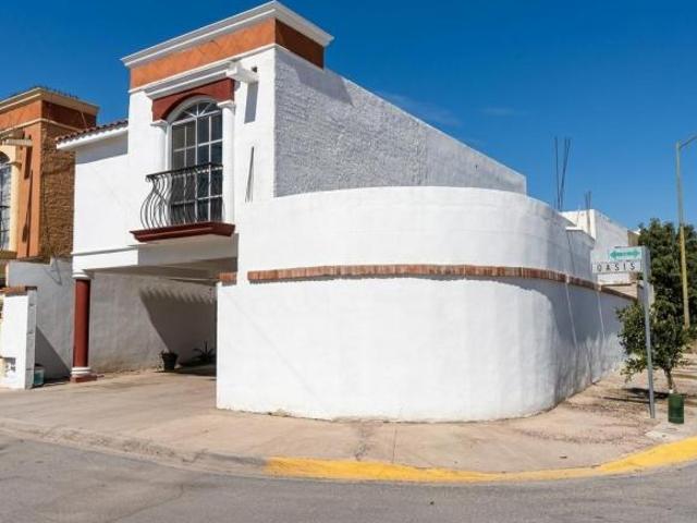 Casa en Circuito Cerrado Cerca del Nuevo ISSSTE | 3 Recámaras y Amplios Espacios