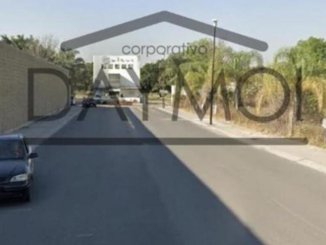 Casa en Circuito De los Abedules #101, Fracc. Altus Bosques, Tlajomulco de Zuñiga, Jalisco