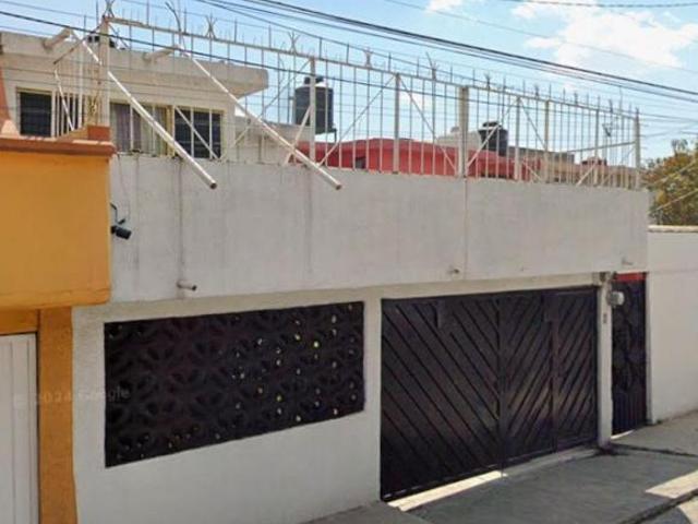 CASA EN CIUDAD AZTECA 3RA SECC