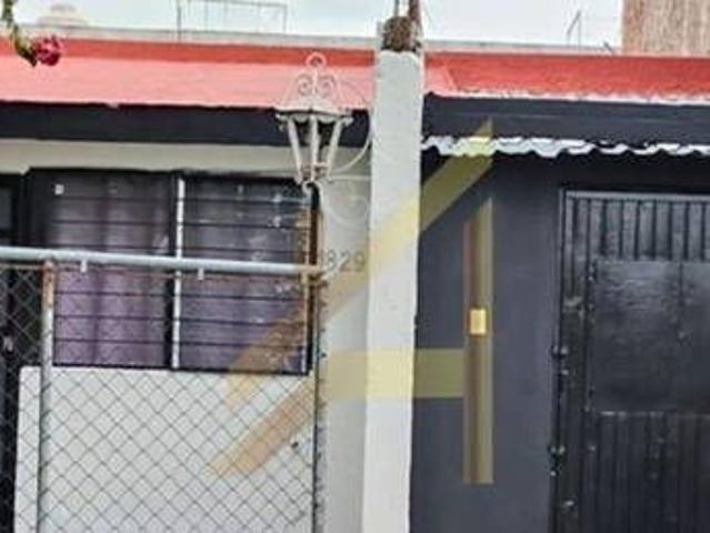 Casa en Ciudad Aztlán, Tonalá, Jalisco