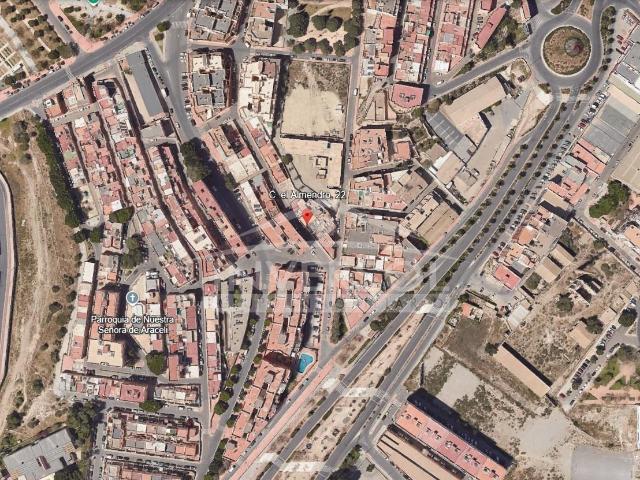 CASA EN CL EL ALMENDRO EN ALMERIA