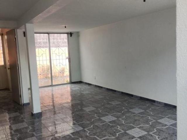 CASA EN CLAUSTROS SAN MIGUEL EN CUAUTITLAN IZCALLI