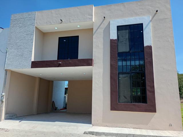 Casa en Col. Venustiano Carranza, Altamira
