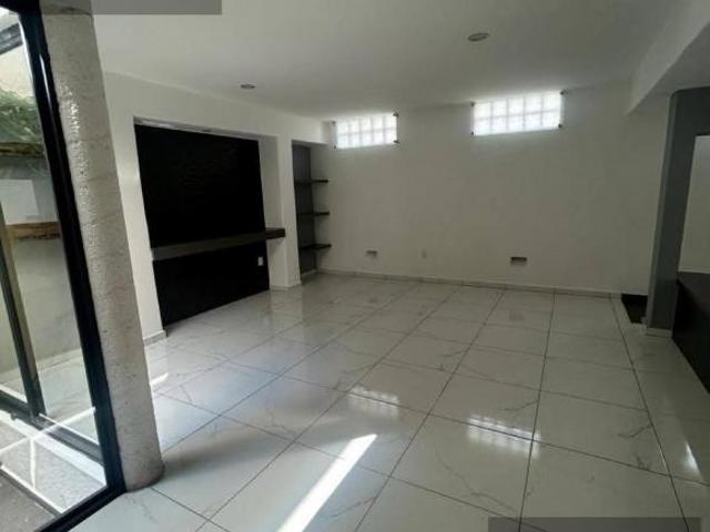 CASA EN COL.HÉROES DE PADIERNA, TLALPAN