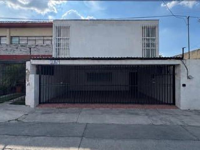 Casa En Col. Independencia Ideal Para Oficias O Habitacional