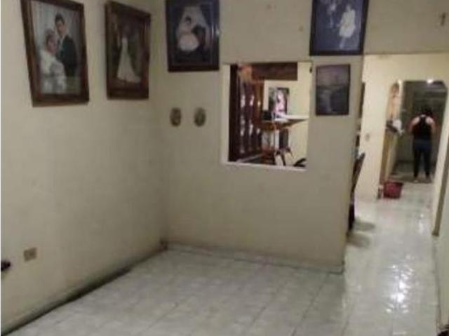 Casa en Col. Jardines de Nogalar, San Nicolás de los Garza, N. L
