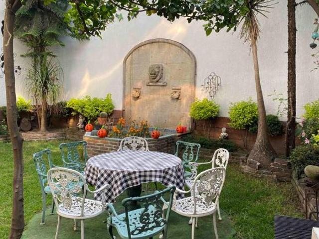 Casa en colonia Florida con Jardín