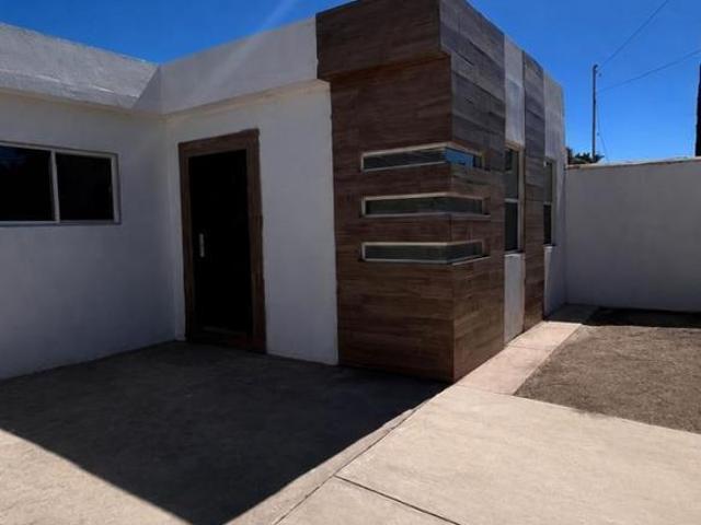 Casa en colonia Flores Magon