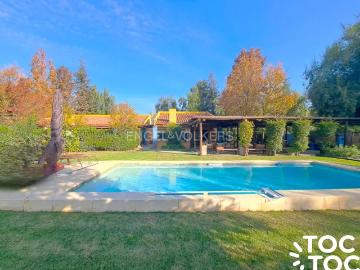 Casa en arriendo en Los Reyes de Lo Arcaya - Jardín