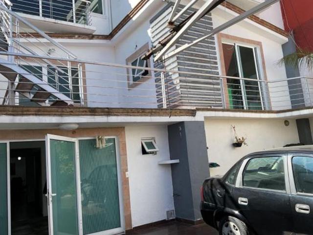 CASA EN COMPRAVENTA, SAN NICOLAS TOTOLOAPAN, TLALPAN, CDMX. ADE