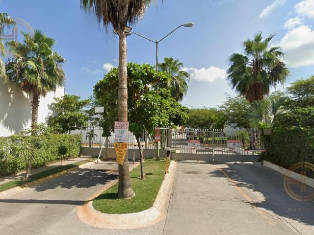Casa en cond. en Venta en el Fracc. Zona Dorada I a 5 min. del Hospital Gral. de Culiac?n, Sinaloa