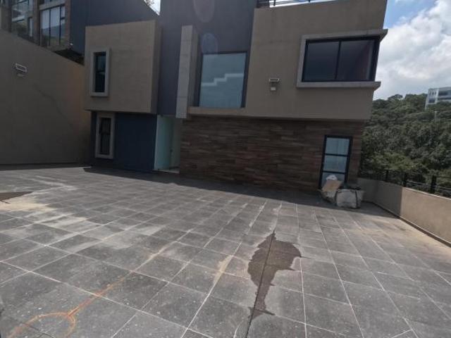 VENTA DE HERMOSA CASA EN CONDADO DE SAYAVEDRA