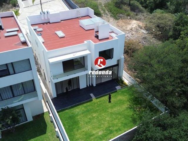 Casa en Condado de Sayavedra