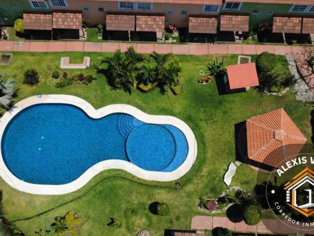 Casa en condominio con alberca en venta en Fraccionamiento en Temixco Morelos