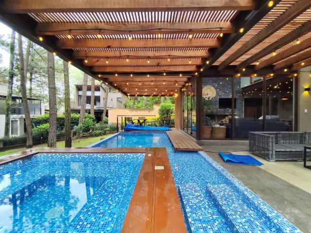 Casa en condominio con alberca, jacuzzi y vista al bosque, 1 Fracci?n