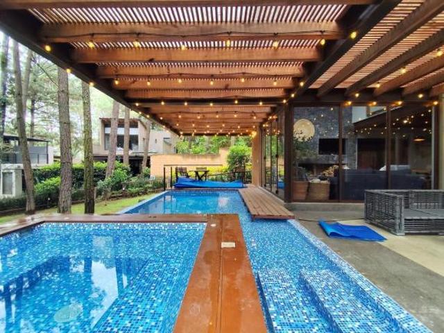 Casa en condominio con alberca, jacuzzi y vista al bosque, 1 Fracción