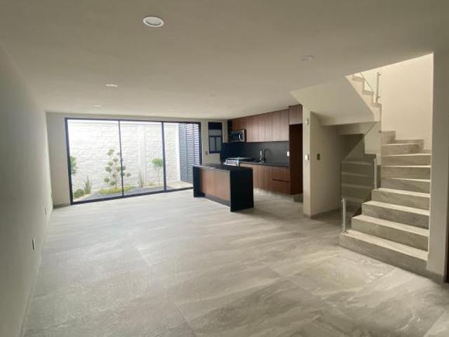 Casa en condominio con 3 recámaras y estudio en venta en San Francisco SAN MATEO ATENCO