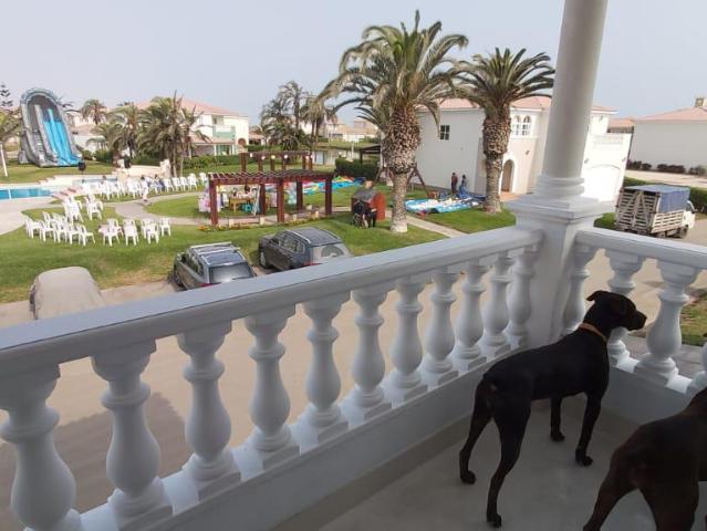Casa en condominio acceso a playa Lurin