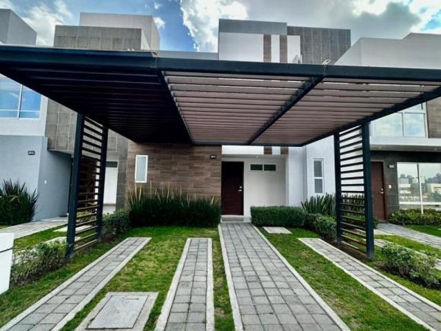 Casa en condominio ARONA ZINACANTEPEC