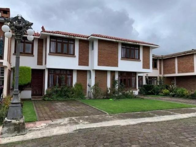 Casa en condominio de 219 m² con 3 recámaras en venta en Villas de San Mateo