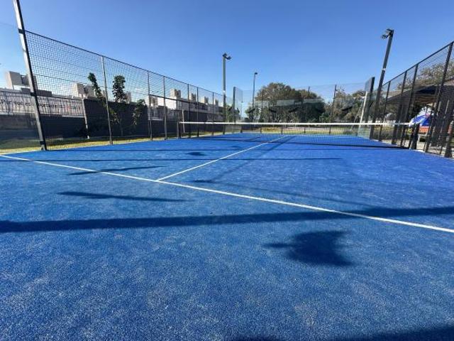 Casa en condominio de 71 m² con 2 habitaciones en venta, con alberca ycanchas de juegos