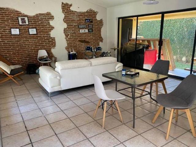 CASA EN CONDOMINIO DE DOS NIVELES EN VENTA, FRACC HACIENDA SAN JOSE SUMIYA, JIUTEPEC, MOR