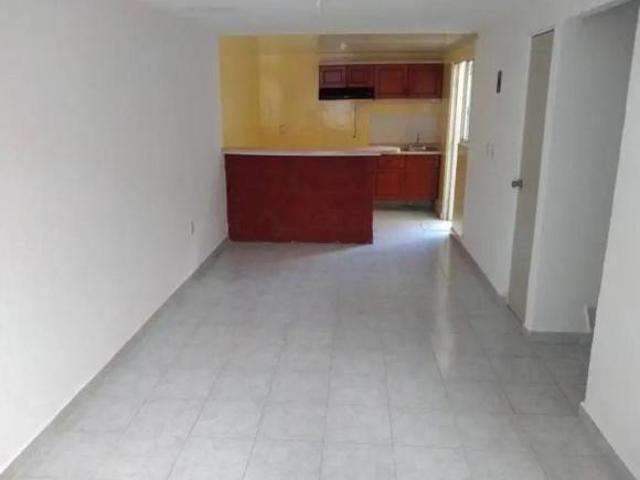 Casa en condominio de Oportunidad, 59 m² con 3 recámaras en venta en Los Portales, Tultitlan, FCC