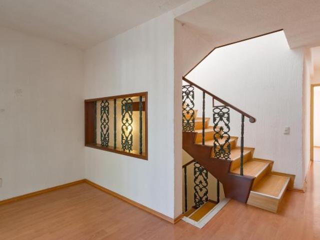 CASA EN CONDOMINIO DE SOLO 3 CASAS, 3 RECÁMARAS OPCION A 4 TLALPAN CENTRO