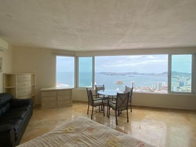 CASA EN CONDOMINIO EN CONDESA ACAPULCO VISTA AL MAR