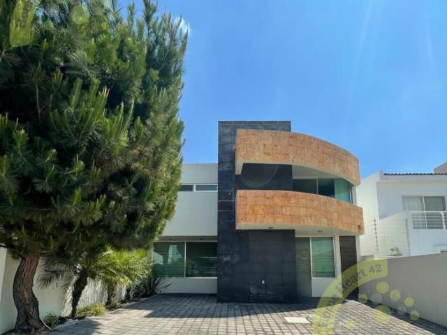 Casa en condominio en Cumbres del Cimatario