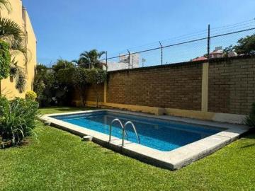 Casa en Condominio en Burgos Temixco MAZ 2082 Cd