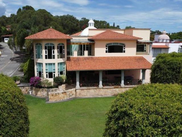 Casa en condominio en Gran Reserva, Ixtapan de la Sal