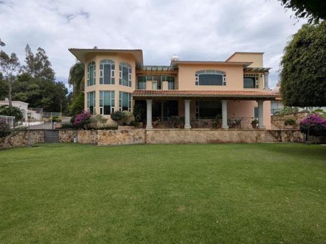 Casa en condominio en Gran Reserva, Ixtapan de la Sal