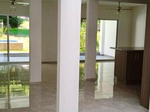 Casa en condominio en Fraccionamiento Burgos Bugambilias