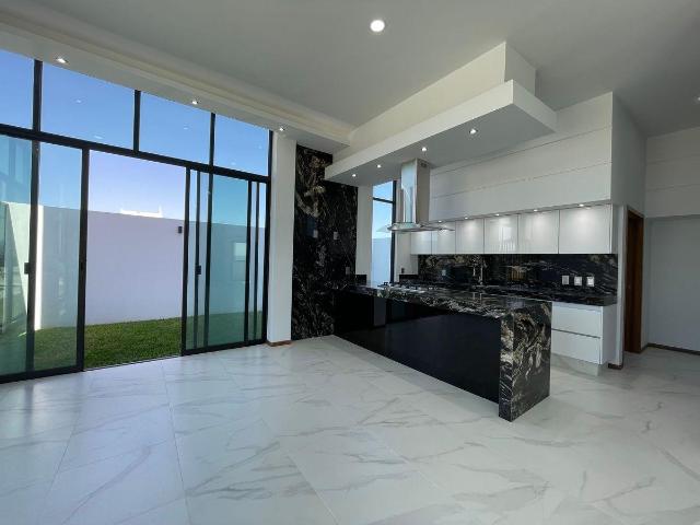 Casa en condominio en Fraccionamiento Valle Imperial