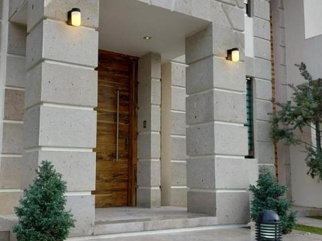 Casa en condominio en Hacienda San José