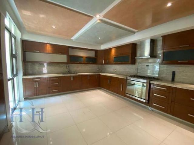 Casa en condominio en Jardín Real, Zapopan