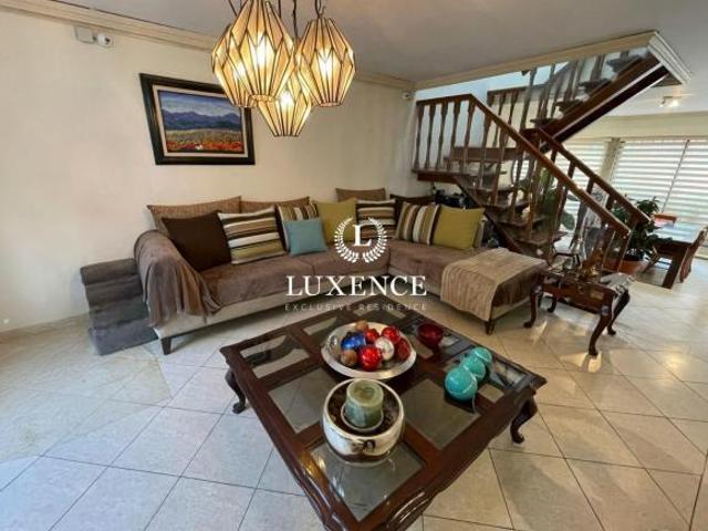 Casa en condominio en Jardines del Pedregal en Venta o Renta